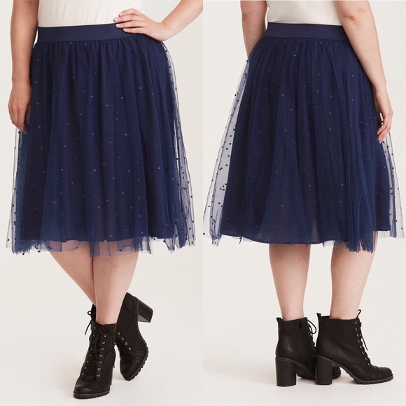 torrid Dresses & Skirts - NWT Torrid Navy Embroidered Mesh Skirt